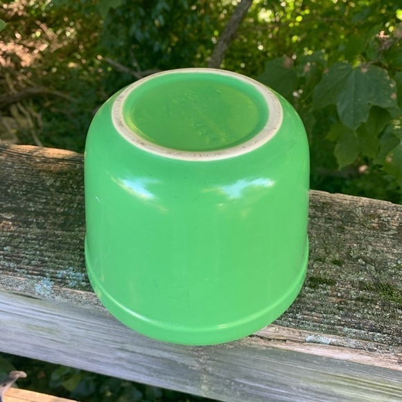 Vintage 1940’s Stonewear Kitchen Bowl Green - Picture 2 of 6